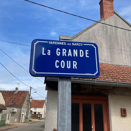 Logis Cote Cour Vila Varennes-les-Narcy Exterior foto