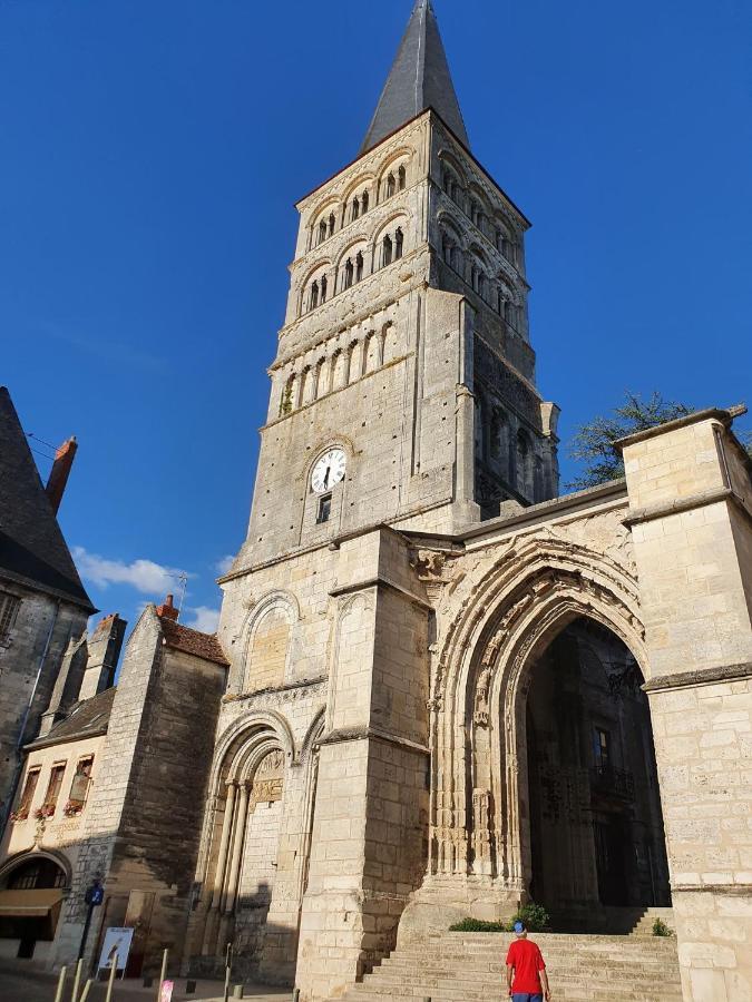 Logis Cote Cour Vila Varennes-les-Narcy Exterior foto
