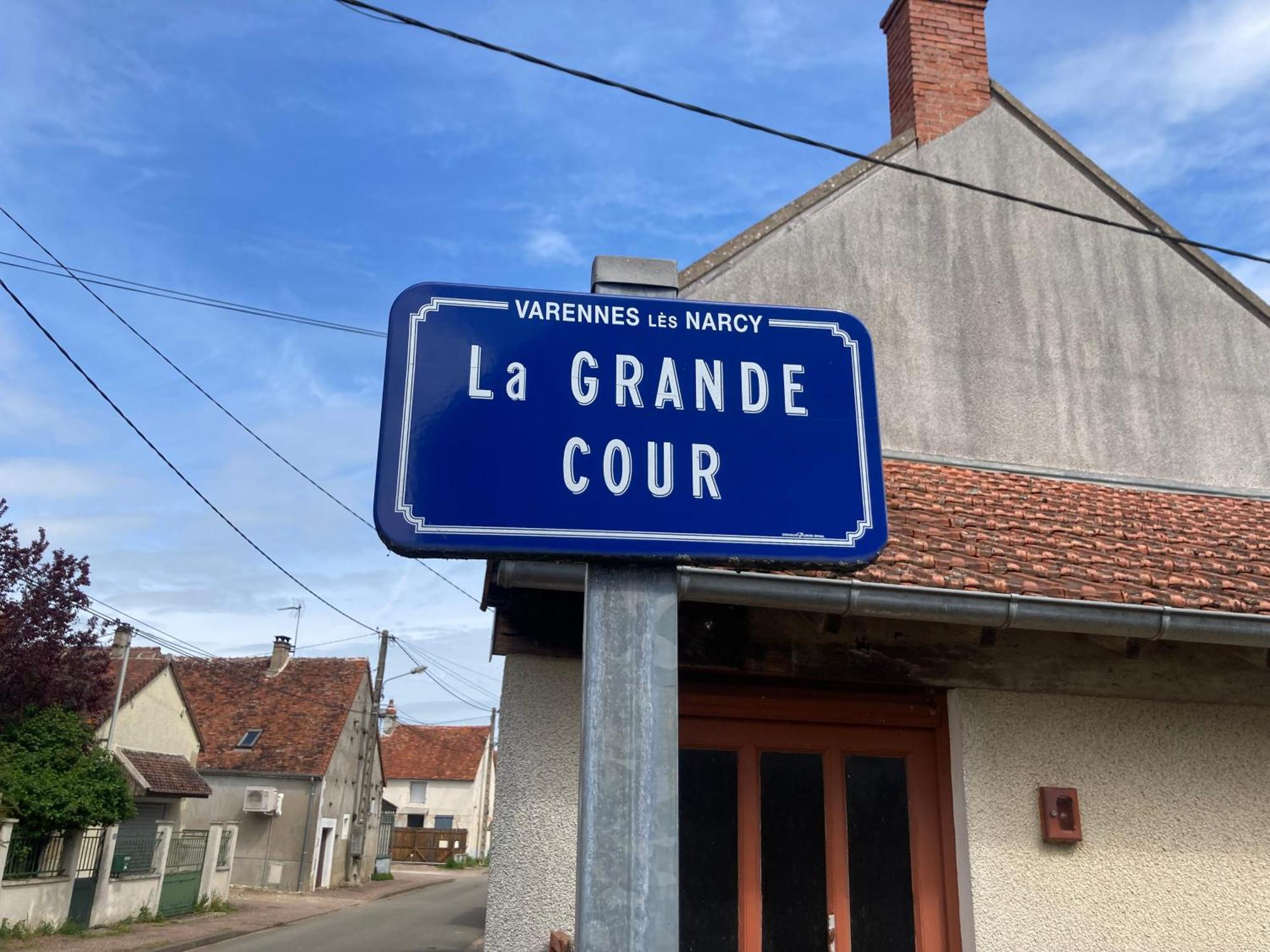 Logis Cote Cour Vila Varennes-les-Narcy Exterior foto